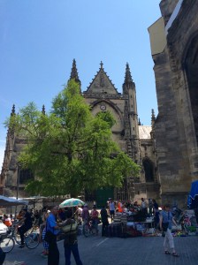 'Marche des puces' outside the cathedral, Bordeaux.