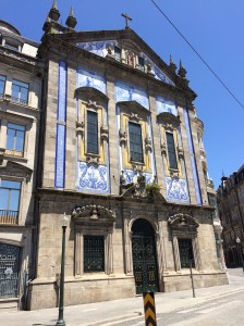 The 17th century Igreja dos Congregados with tiles added in the 20th century.