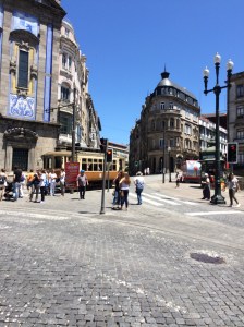 Another view of the Praca  da Liberdade.