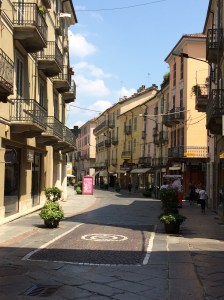 Asti was a pleasant town to walk through - somewhat marred by the intense heat though.