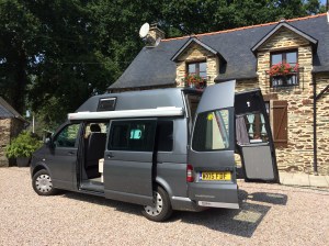 Back in Evas, Brenda gets a thorough valet service.